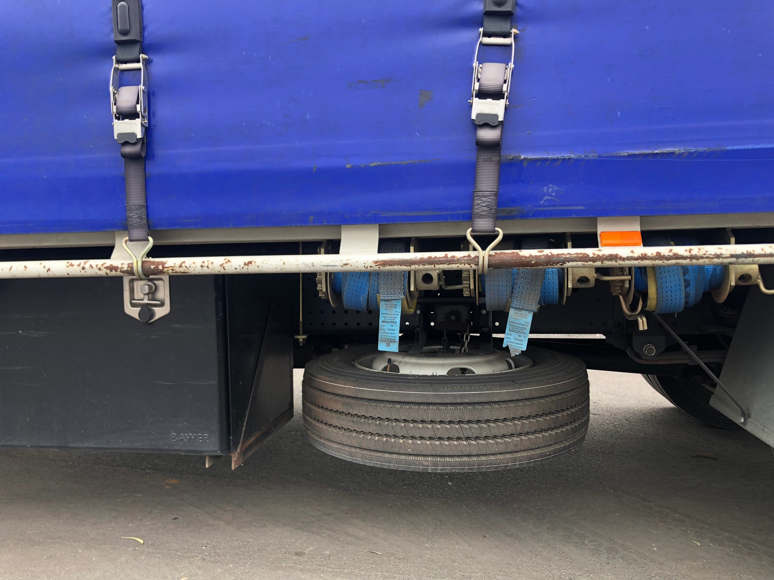 2008 ISUZU NQR450 ** VERY LOW KM'S ** 8 PALLET TRUCK MANUAL CURTAINSIDER