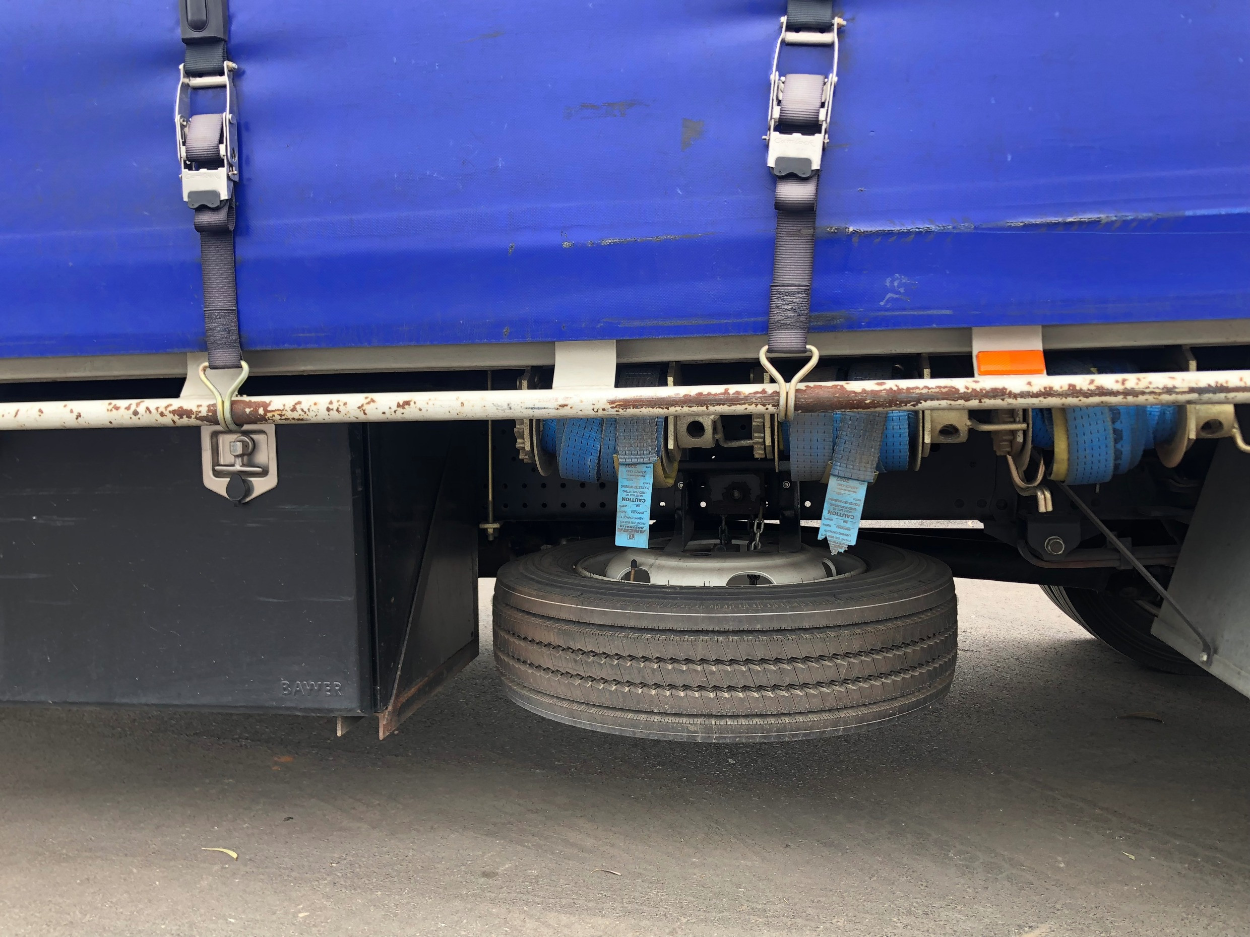 2008 ISUZU NQR450 ** VERY LOW KM'S ** 8 PALLET TRUCK MANUAL CURTAINSIDER