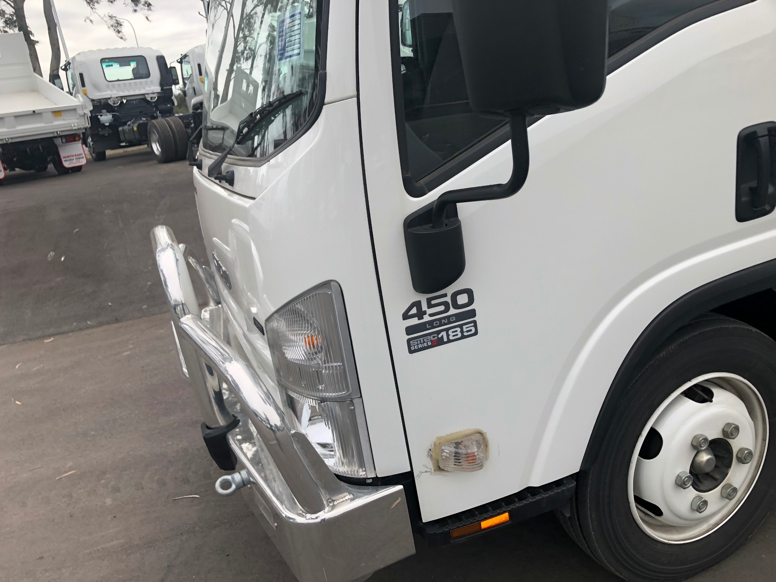 2008 ISUZU NQR450 ** VERY LOW KM'S ** 8 PALLET TRUCK MANUAL CURTAINSIDER