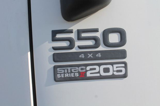 2009 ISUZU FSS550 HIGH & LOW RANGE 4X4 MANUAL CAB CHASSIS