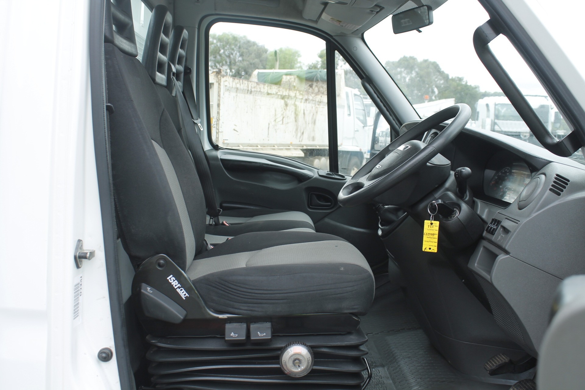 2015 IVECO DAILY 70C21 TRAY TOP TRUCK MANUAL TRAY