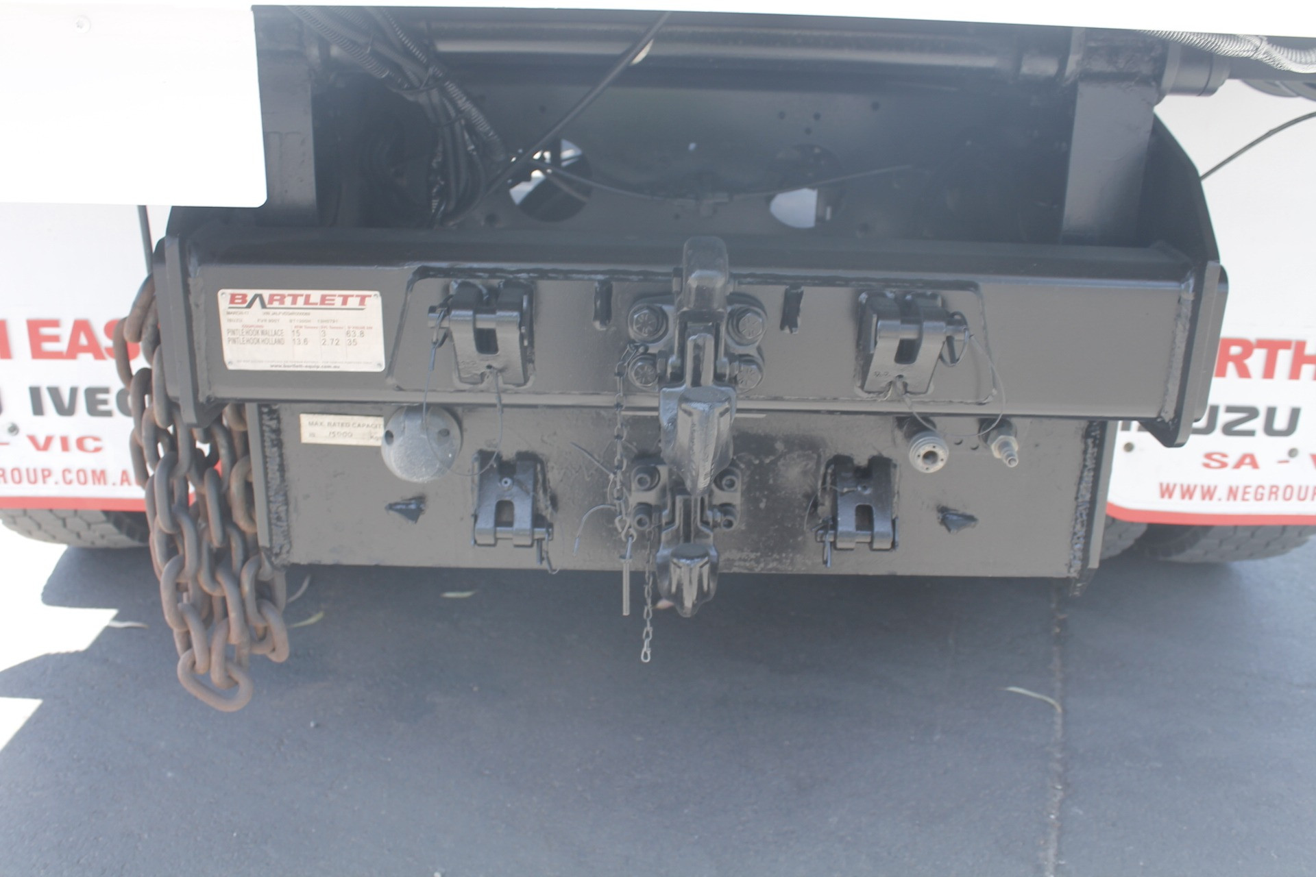 2005 ISUZU FVD950 MANUAL TIPPER / CRANE TRUCK