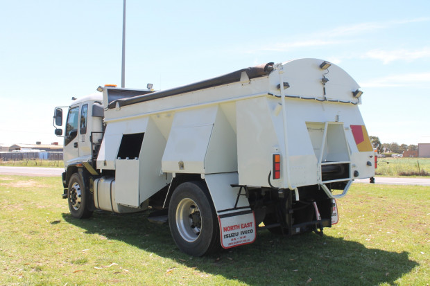 2001 ISUZU FVR950 HD LONG FLOCON UNIT ROAD MAINT TRUCK
