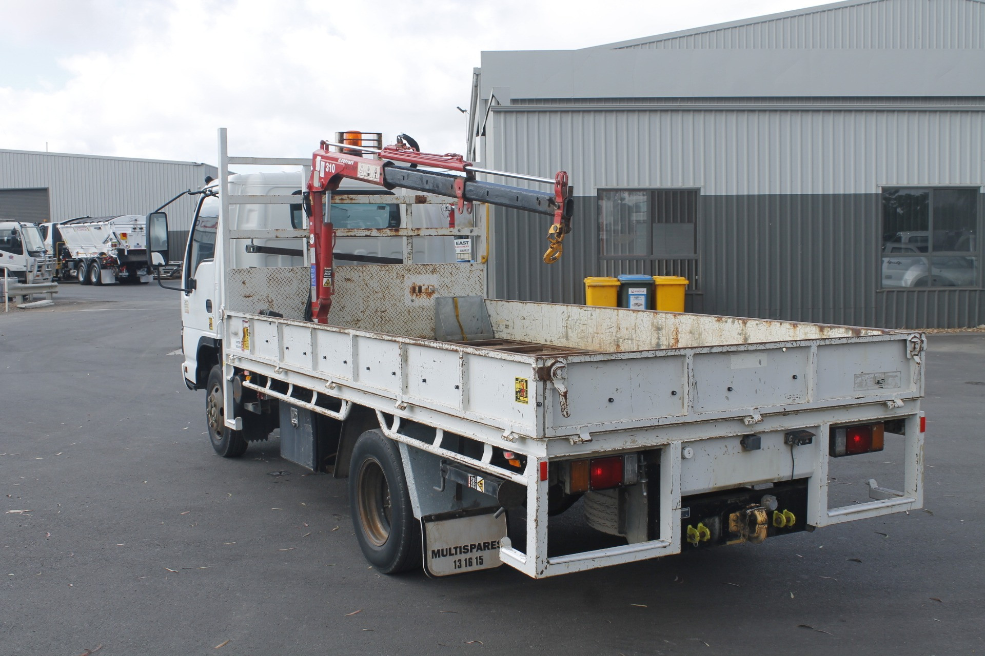2006 ISUZU NPR200 MEDIUM TRAYTOP TRUCK MANUAL TRAY