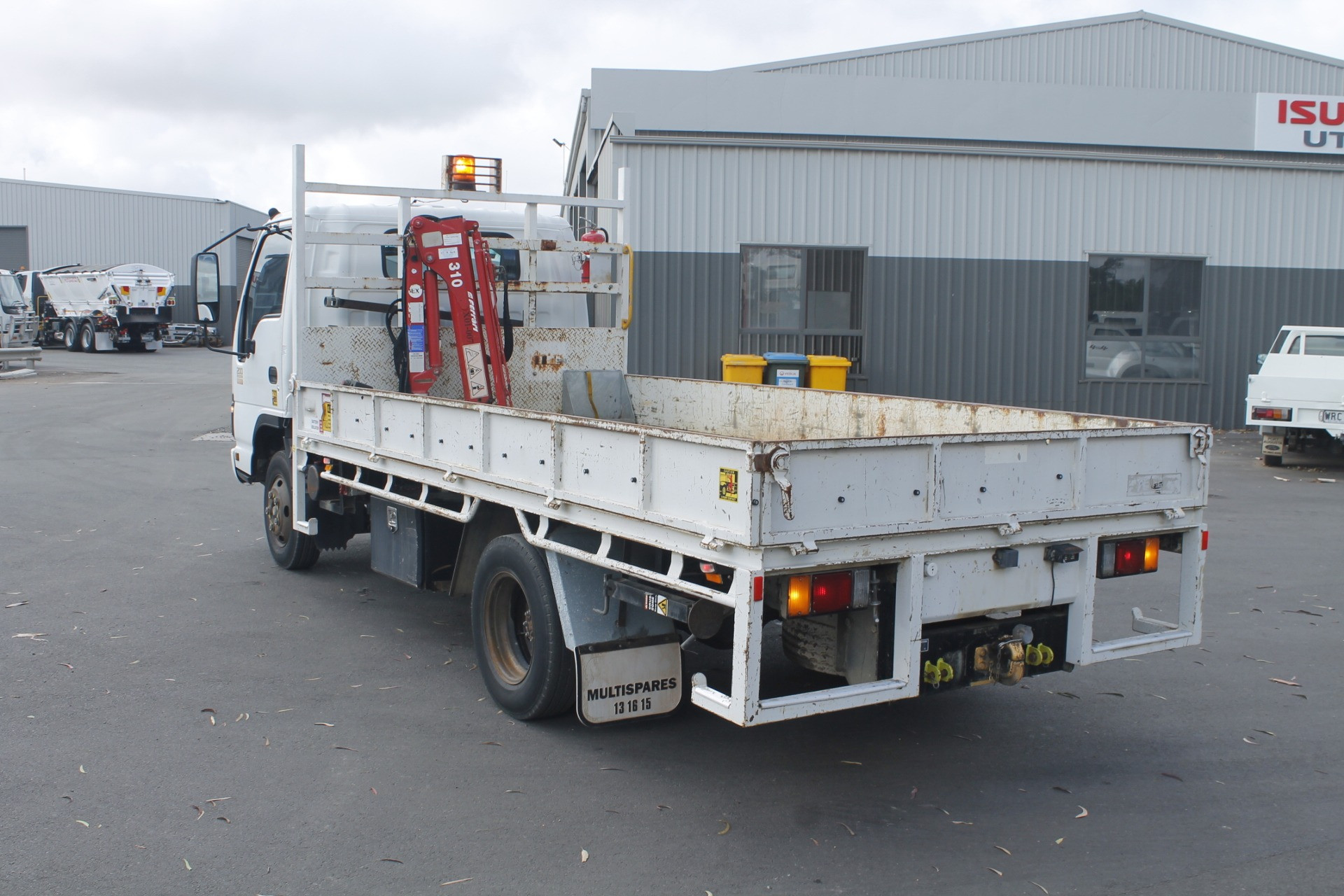 2006 ISUZU NPR200 MEDIUM TRAYTOP TRUCK MANUAL TRAY