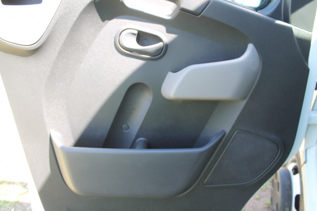 2016 RENAULT MASTER AUTOMATIC TRAY TOP