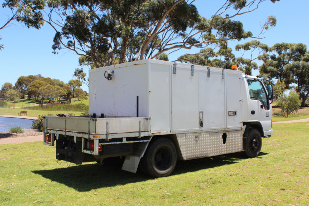 2002 ISUZU NPR250 MEDIUM MANUAL SERVICE BODY