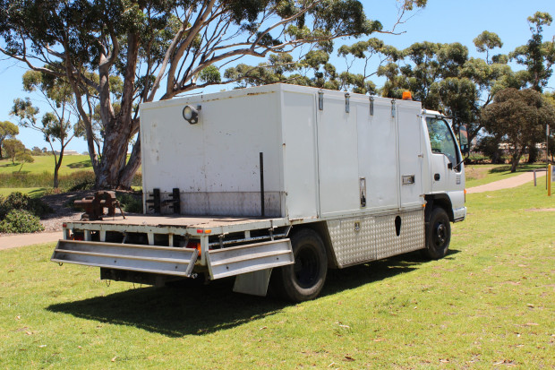 2002 ISUZU NPR250 MEDIUM MANUAL SERVICE BODY