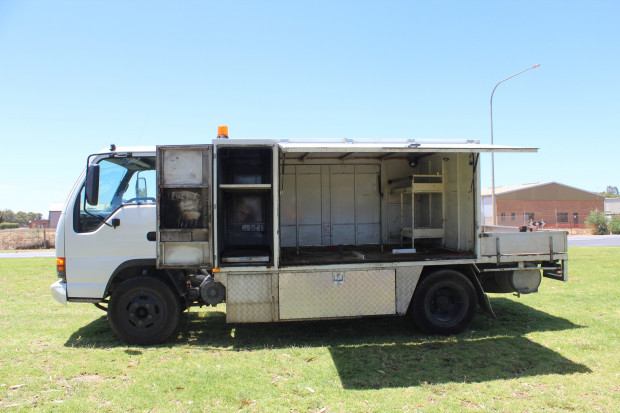 2002 ISUZU NPR250 MEDIUM MANUAL SERVICE BODY