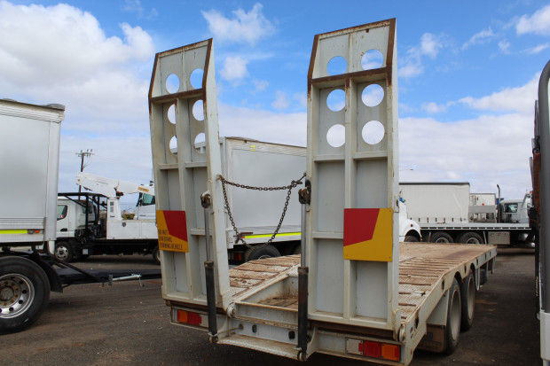 2017 TAG A LONG HEAVY DUTY (WITH RAMPS) TRAILER 