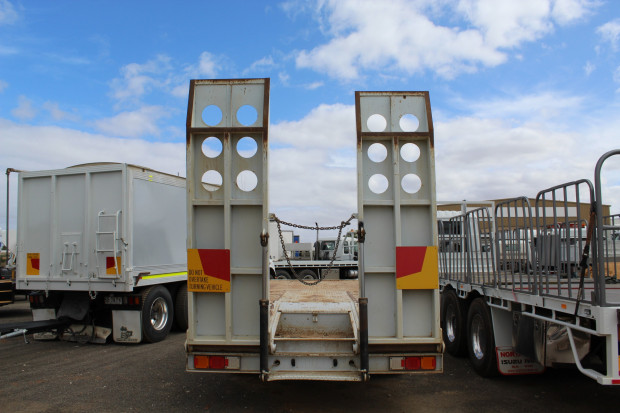 2017 TAG A LONG HEAVY DUTY (WITH RAMPS) TRAILER 