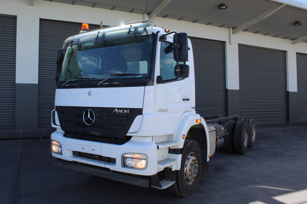 2009 MERCEDES-BENZ 2633 AXOR MANUAL CAB CHASSIS