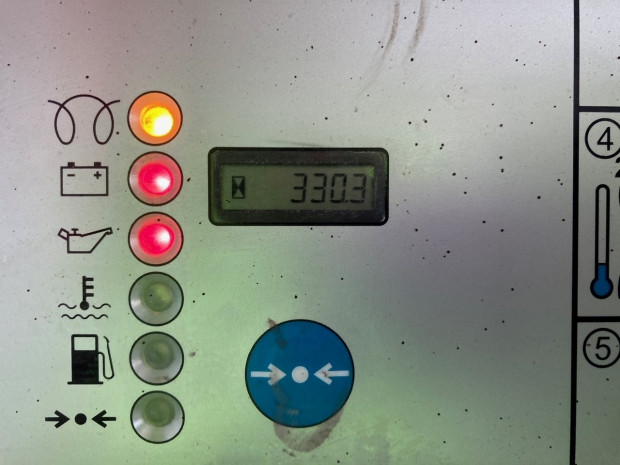 2014 COMPAIR C50 AIR COMPRESSOR ON TRAILER