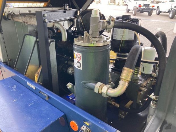 2014 COMPAIR C50 AIR COMPRESSOR ON TRAILER