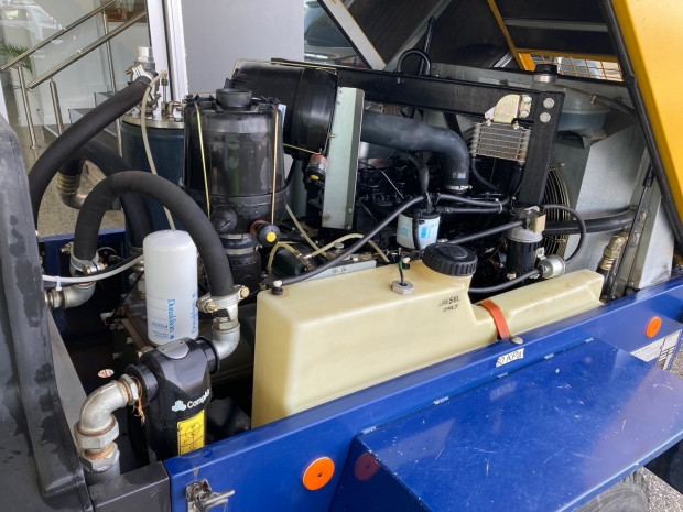 2014 COMPAIR C50 AIR COMPRESSOR ON TRAILER