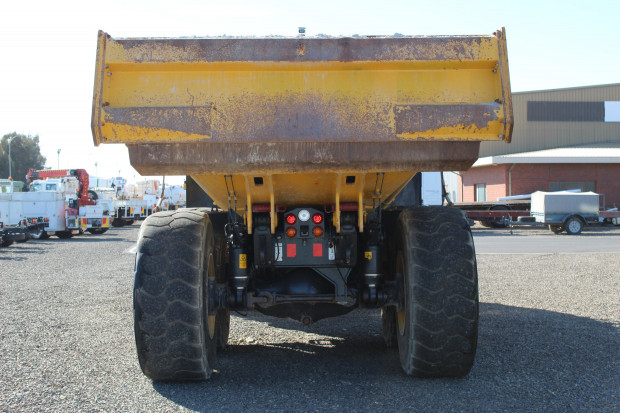2019 KOMATSU HM300 OFF HIGHWAY AUTOMATIC ARTICULATED DUMP TRUCK