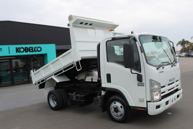 2008 ISUZU NPR200 MANUAL TIPPER