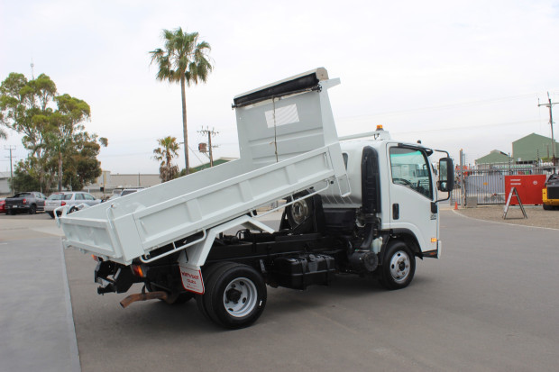 2008 ISUZU NPR200 MANUAL TIPPER