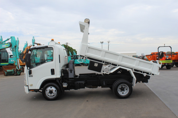 2008 ISUZU NPR200 MANUAL TIPPER