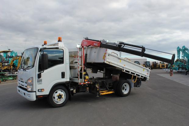 2014 ISUZU NQR450 MANUAL TIPPER