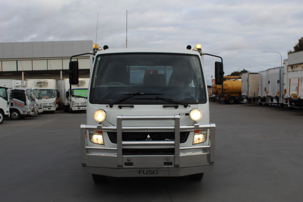 2017 MITSUBISHI FIGHTER TRUCK FIGHTER MANUAL TRAY