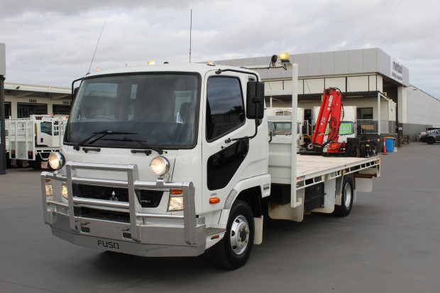 2017 MITSUBISHI FIGHTER TRUCK FIGHTER MANUAL TRAY