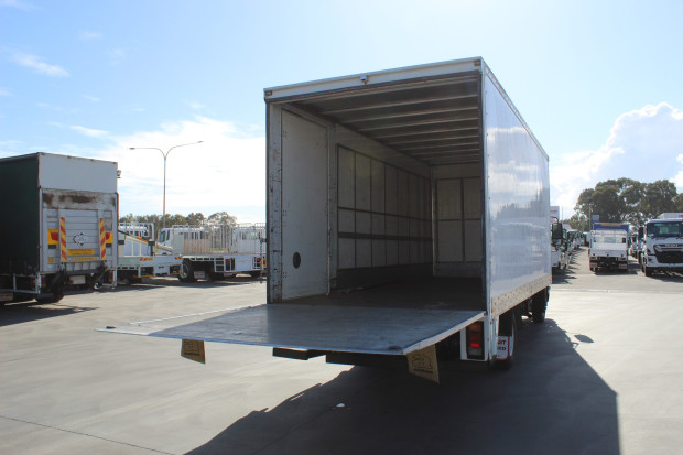 2017 ISUZU FRR 107-210 TRUCK FRR 107-210 AMT PANTECH