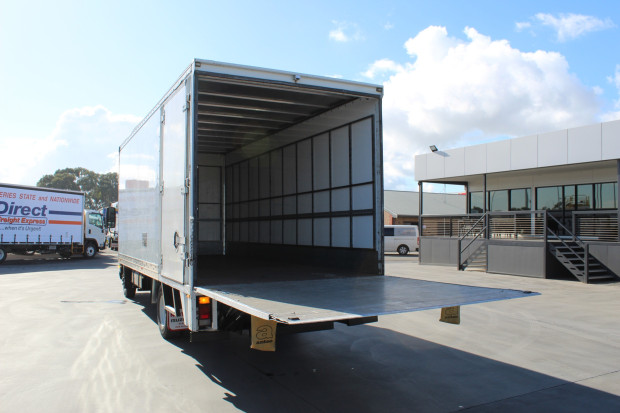 2017 ISUZU FRR 107-210 TRUCK FRR 107-210 AMT PANTECH