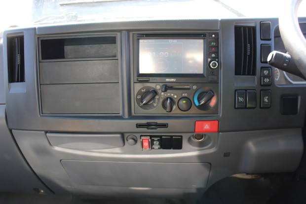 2017 ISUZU FRR 107-210 TRUCK FRR 107-210 AMT PANTECH