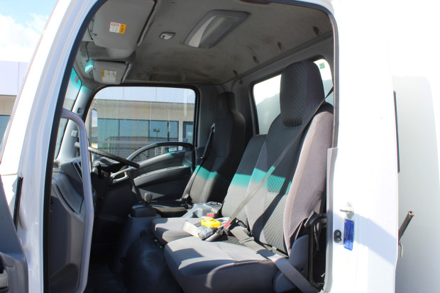 2017 ISUZU FRR 107-210 TRUCK FRR 107-210 AMT PANTECH