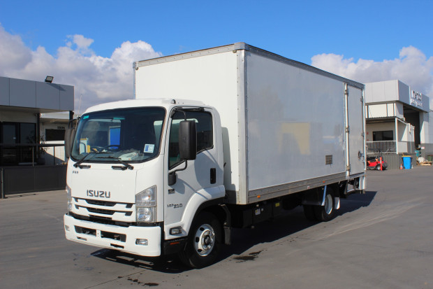 2017 ISUZU FRR 107-210 TRUCK FRR 107-210 AMT PANTECH