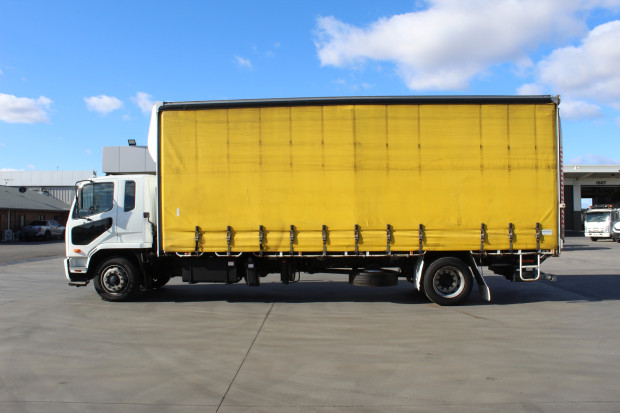 2018 MITSUBISHI FIGHTER 1627 AUTOMATIC CURTAINSIDER