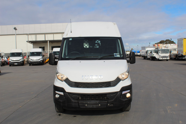 2017 IVECO DAILY MY14 35S13 SWB/LOW (WB3000) 6 SP MANUAL + DOUBLE O/D VAN
