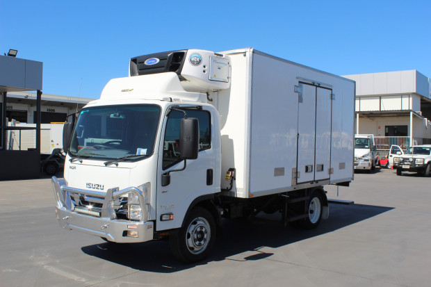 2017 ISUZU NQR 87/80-190 TRUCK NQR 87/80-190 AMT REFRIGERATED