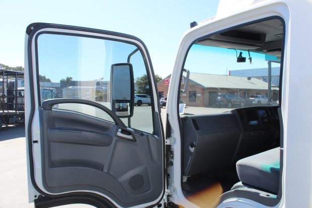 2017 ISUZU NQR 87/80-190 TRUCK NQR 87/80-190 AMT REFRIGERATED