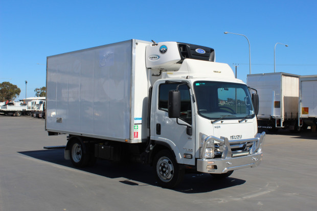 2017 ISUZU NQR 87/80-190 TRUCK NQR 87/80-190 AMT REFRIGERATED