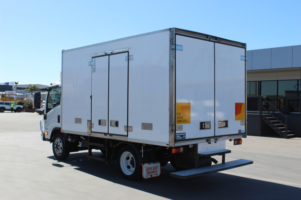 2017 ISUZU NQR 87/80-190 TRUCK NQR 87/80-190 AMT REFRIGERATED