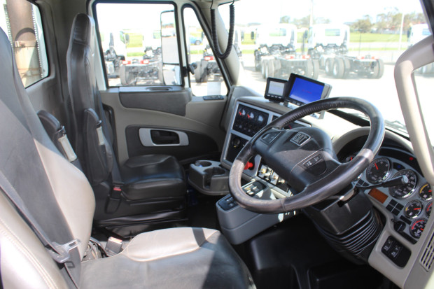2014 CAT CT610 TRUCK CT610 AUTOMATIC PRIMEMOVER