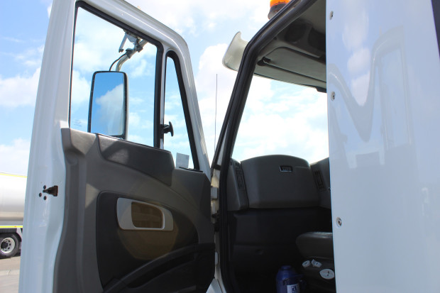 2014 CAT CT610 TRUCK CT610 AUTOMATIC PRIMEMOVER