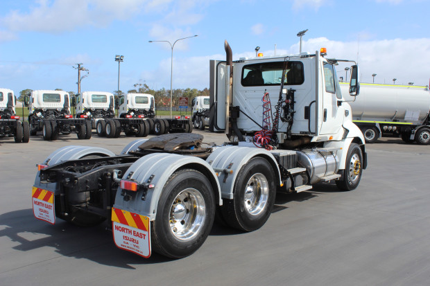 2014 CAT CT610 TRUCK CT610 AUTOMATIC PRIMEMOVER