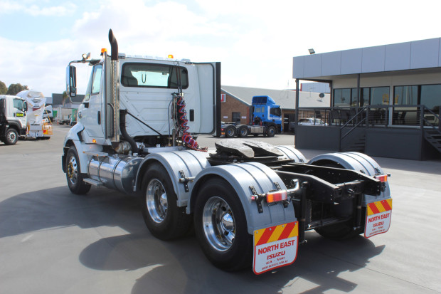 2014 CAT CT610 TRUCK CT610 AUTOMATIC PRIMEMOVER