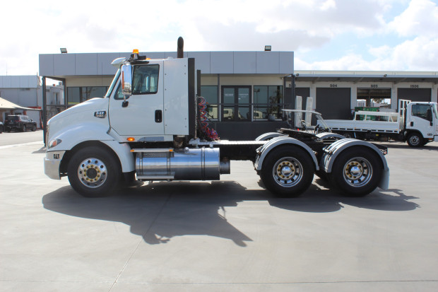 2014 CAT CT610 TRUCK CT610 AUTOMATIC PRIMEMOVER