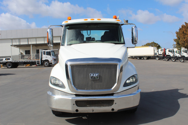 2014 CAT CT610 TRUCK CT610 AUTOMATIC PRIMEMOVER