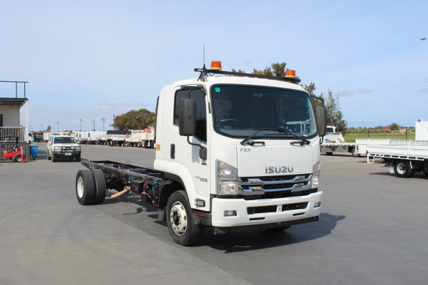 2018 ISUZU FSR 140/120-260 TRUCK FSR 140/120-260 AUTOMATIC CAB CHASSIS