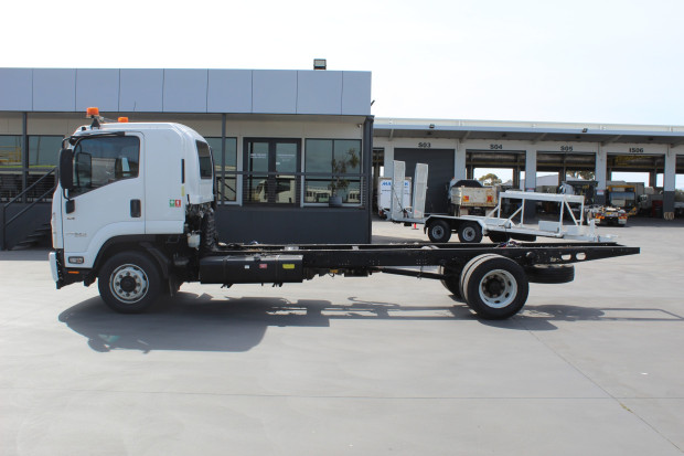 2018 ISUZU FSR 140/120-260 TRUCK FSR 140/120-260 AUTOMATIC CAB CHASSIS