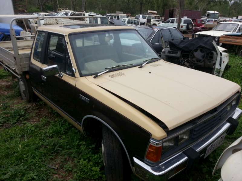 1984 NISSAN KP 720 5 SPEED MANUAL ALLOY DROPSIDE TRAY WITH TOWBAR