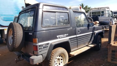 1990 DAIHATSU ROCKY 5 SPEED MANUAL
