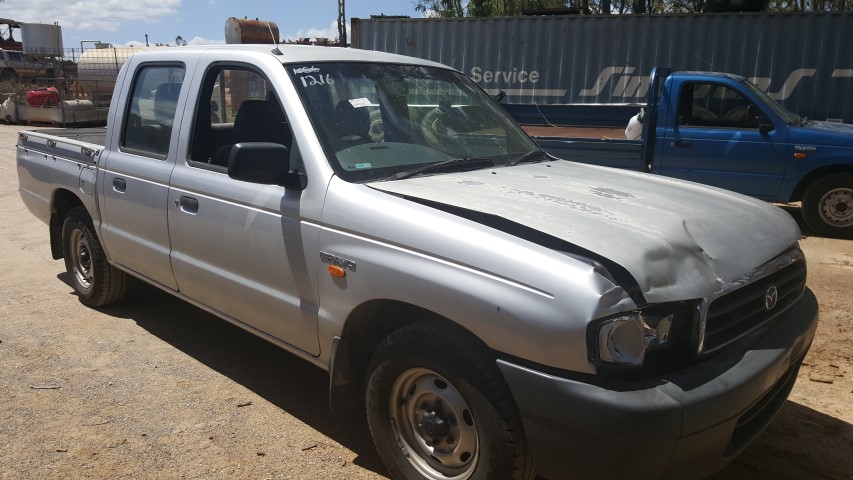 2000 MAZDA BRAVO AUTO STYLE SIDE TRAY