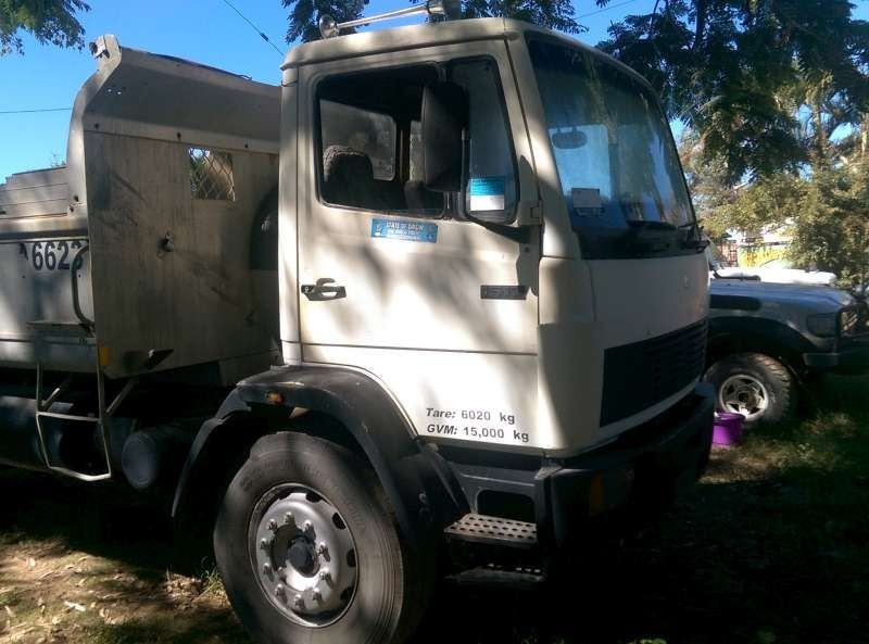 1990 MERCEDES-BENZ 1517 EATON 9 SPEED TIPPER