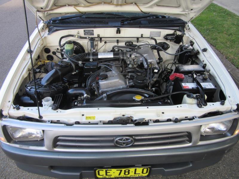 1999 TOYOTA HILUX RZN149R